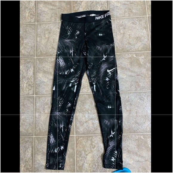 Nike Pants - Nike tights